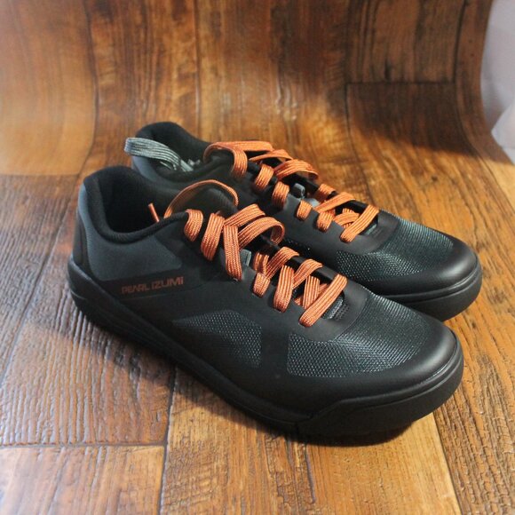 NIB Pearl Izumi Canyon Men's Mountain Bike Shoes, Size 9 (43 EU) - Picture 1 of 11